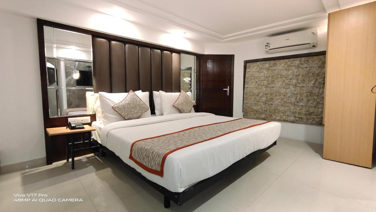 Hotel Supreme - Cuffe Parade Bombaj Zewnętrze zdjęcie