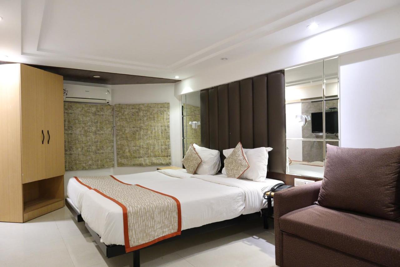 Hotel Supreme - Cuffe Parade Bombaj Zewnętrze zdjęcie