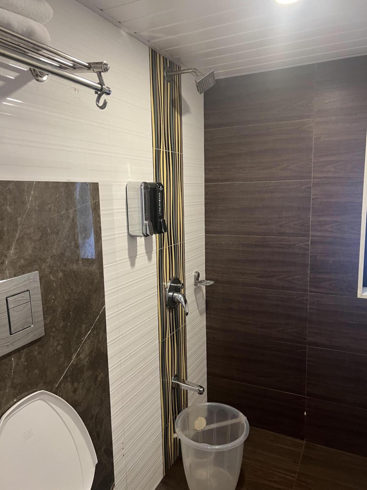 Hotel Supreme - Cuffe Parade Bombaj Zewnętrze zdjęcie