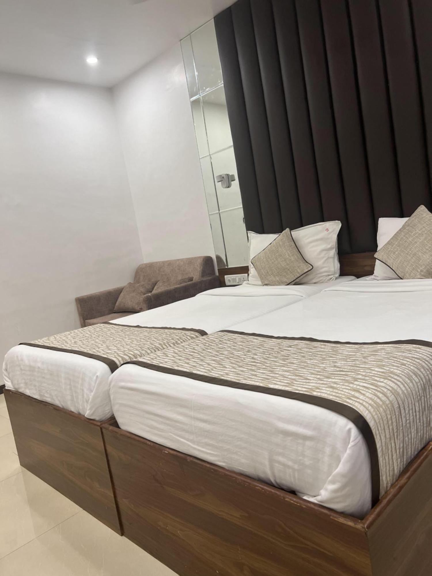 Hotel Supreme - Cuffe Parade Bombaj Zewnętrze zdjęcie