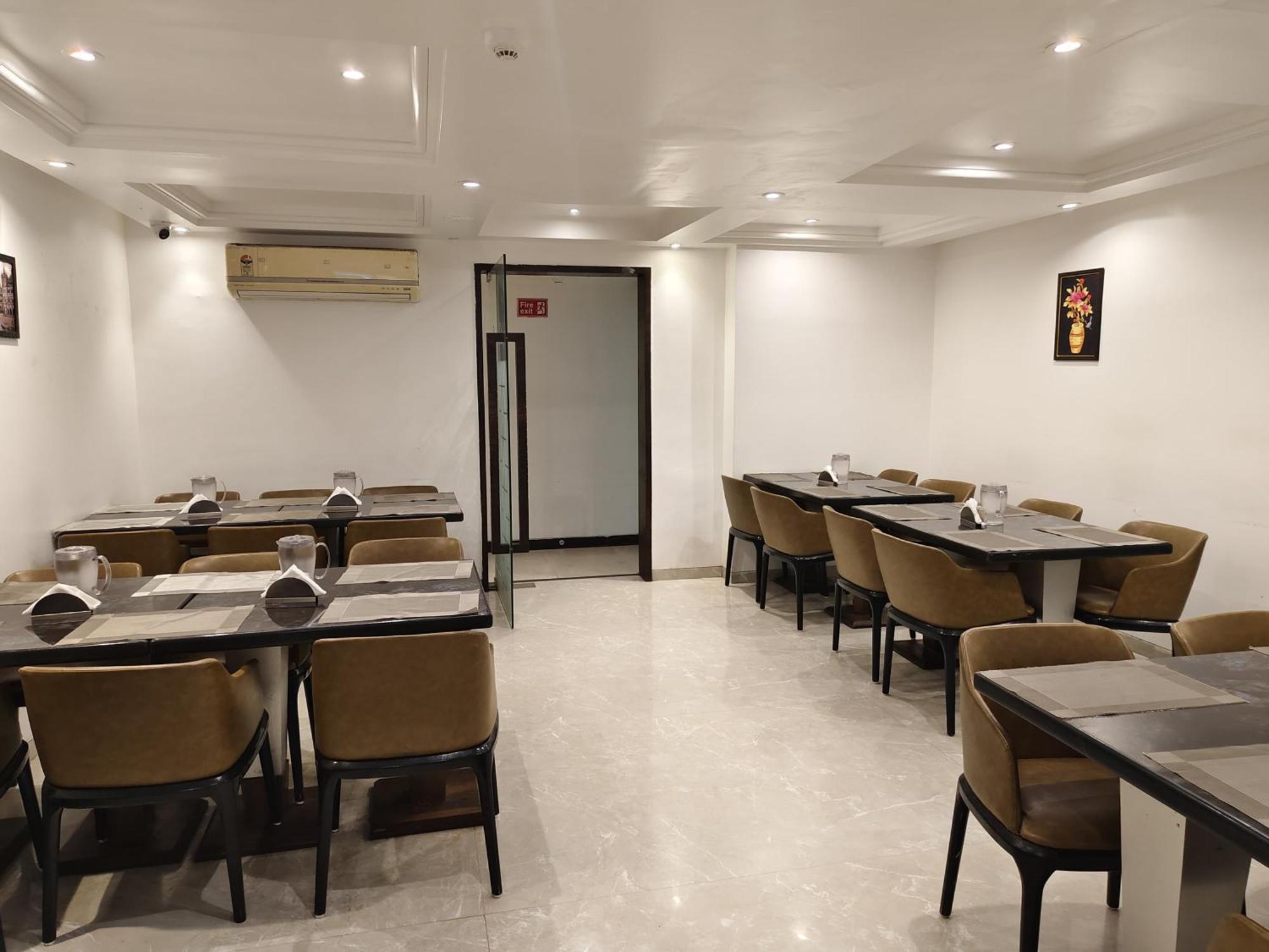 Hotel Supreme - Cuffe Parade Bombaj Zewnętrze zdjęcie